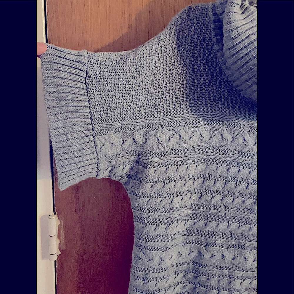 🥳HP🥳EUC*Hannah Cowl-neck Sweater- light Grey - Picture 4 of 8